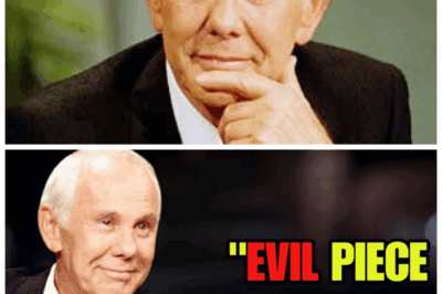 🐘 Johnny Carson EXPOSES the 7 Golden Age Guests Who Were ACTUALLY EVIL – You Won’t Believe Who Made the List! 😱 In a jaw-dropping reveal, Johnny Carson has named the 7 Golden Age stars who weren’t just beloved icons—they were hiding dark, sinister secrets. These celebrities, adored by millions, secretly harbored evil traits that no one saw coming. “You won’t believe which Hollywood legends made Carson’s shocking list of the most ruthless stars.” 👇