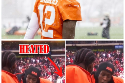 🐘 “Jerry Jeudy’s Sideline Yell at Shedeur Sanders: Why No Words for Dillon Gabriel?” ⚡ During a recent game, Jerry Jeudy’s public outburst directed at Shedeur Sanders has left many puzzled, especially since he has not confronted Dillon Gabriel in a similar manner. “What are the underlying issues at play, and how might this affect team morale?” As fans speculate, the focus shifts to the broader implications of Jeudy’s actions.